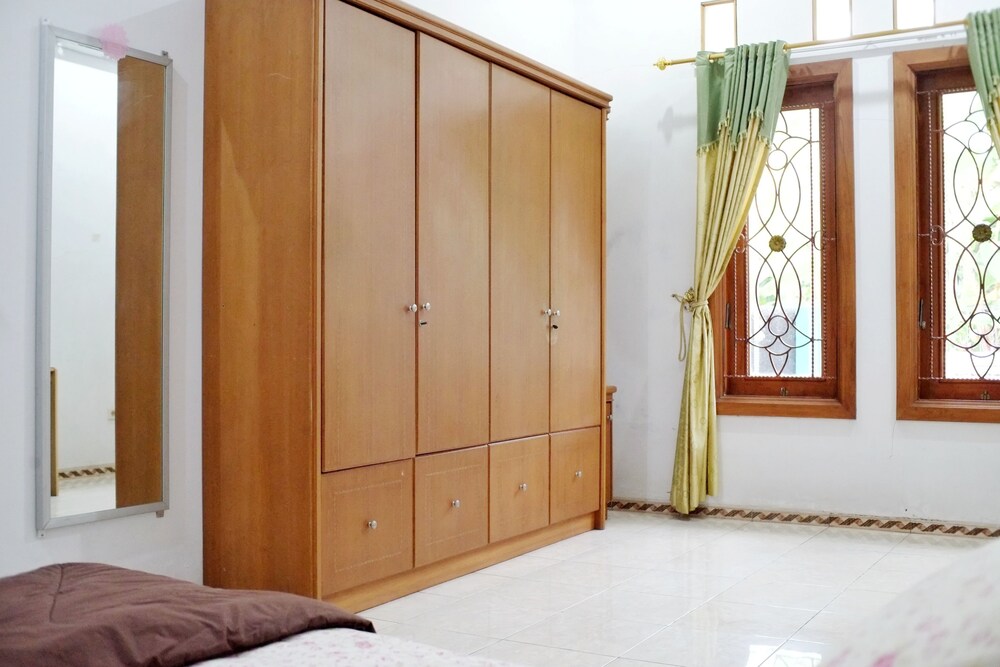 Kurnia Homestay By Symphony