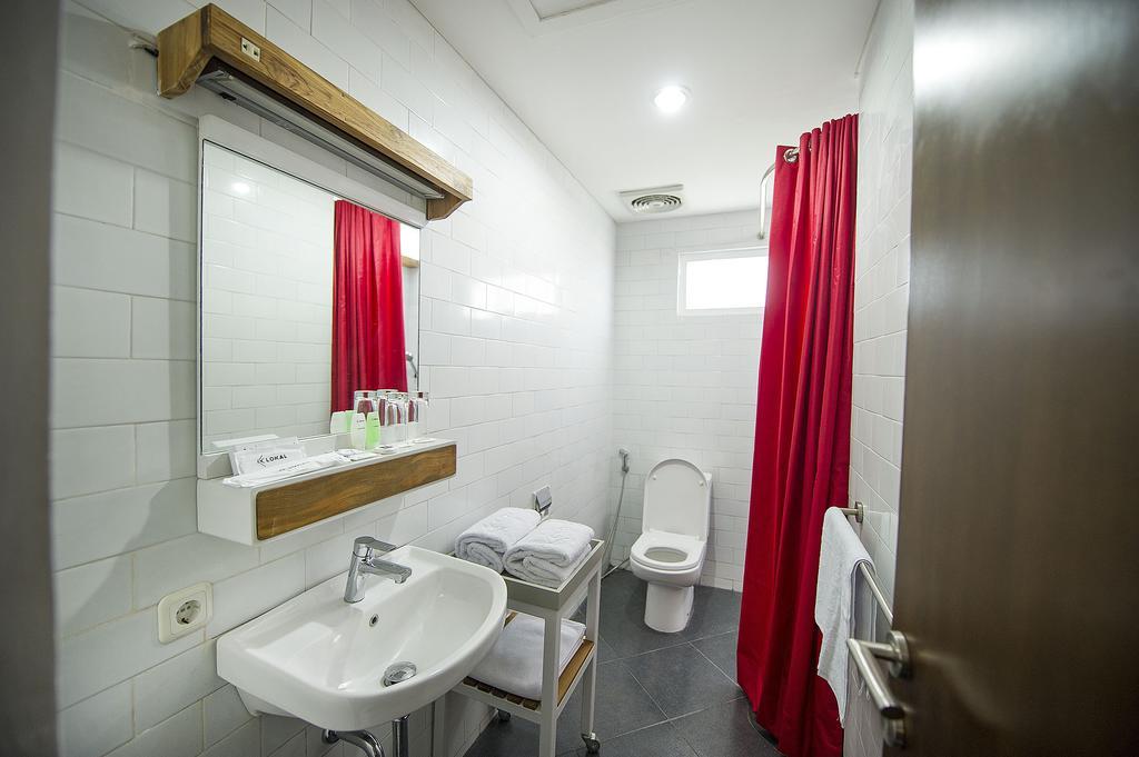 Lokal Hotel & Restaurant