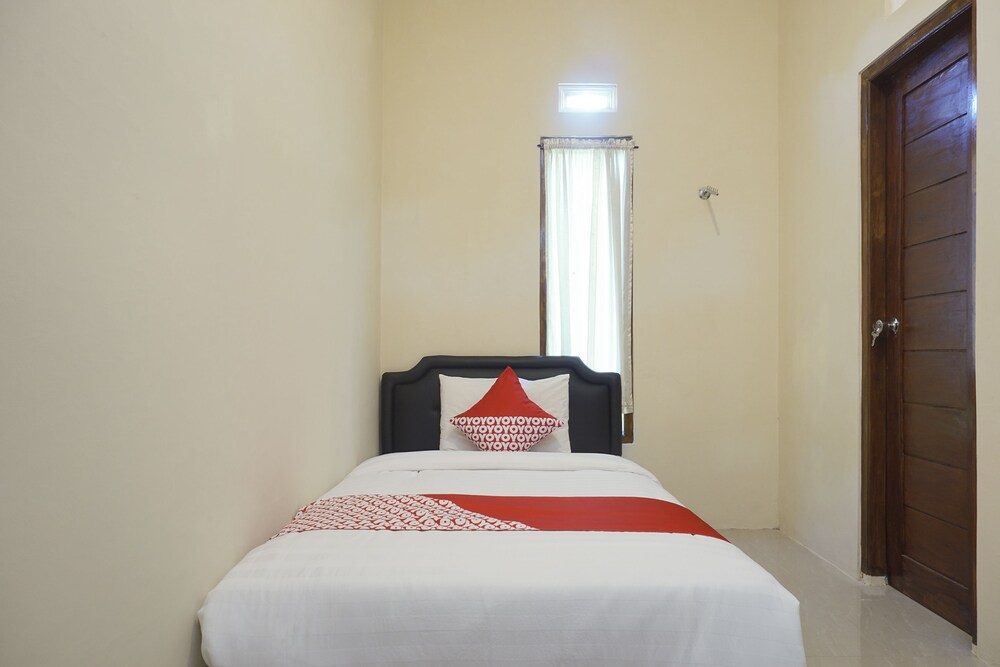 Mahameru Residence by OYO Rooms