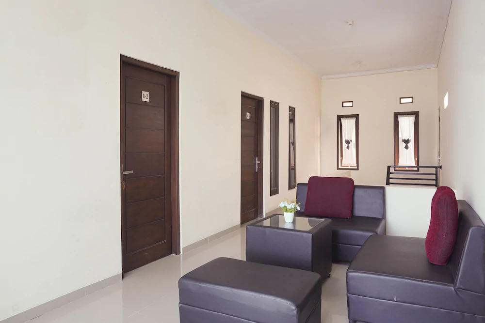 Mahameru Residence by OYO Rooms