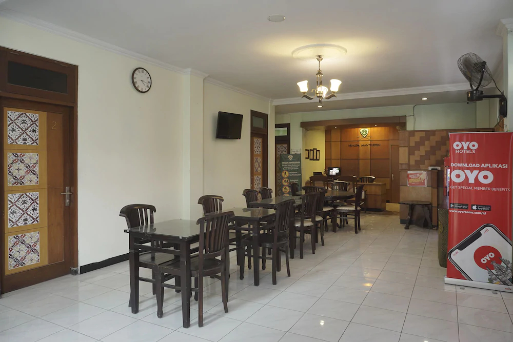 Ndalem Mantrijeron Hotel by OYO Rooms