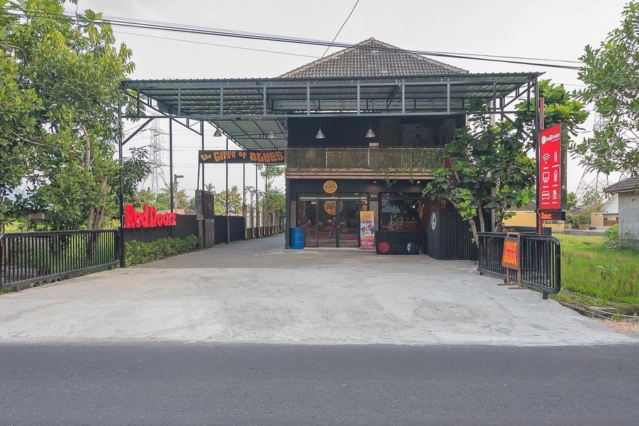 Omah Cepit by RedDoorz