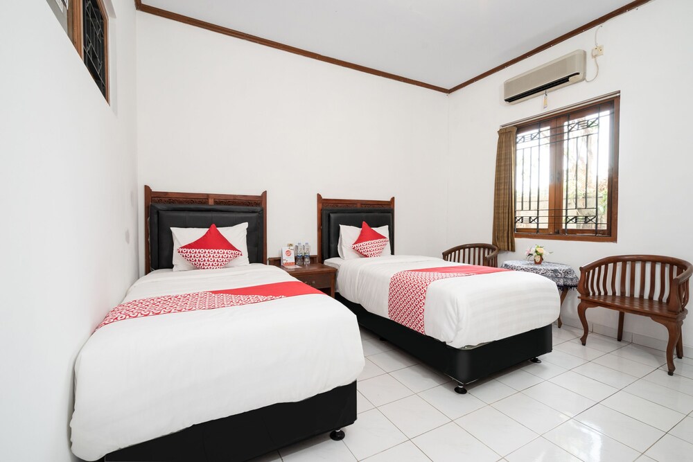 Omah Duwet by OYO Rooms