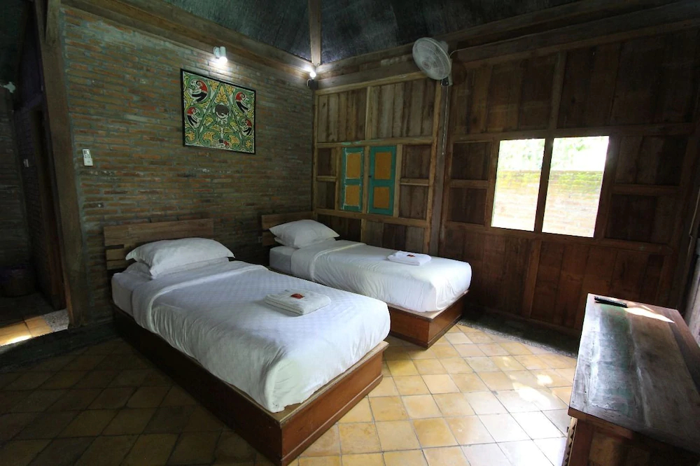 Omah Lila by The Grand Java