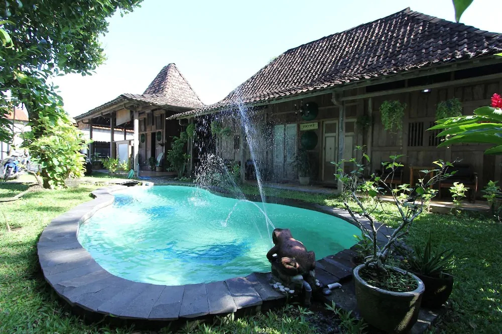 Omah Lila by The Grand Java