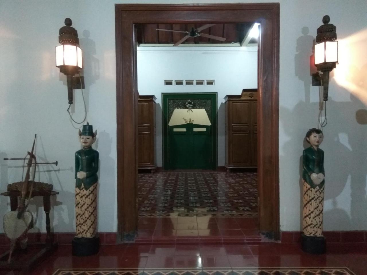 Omah Pitoe Guest House