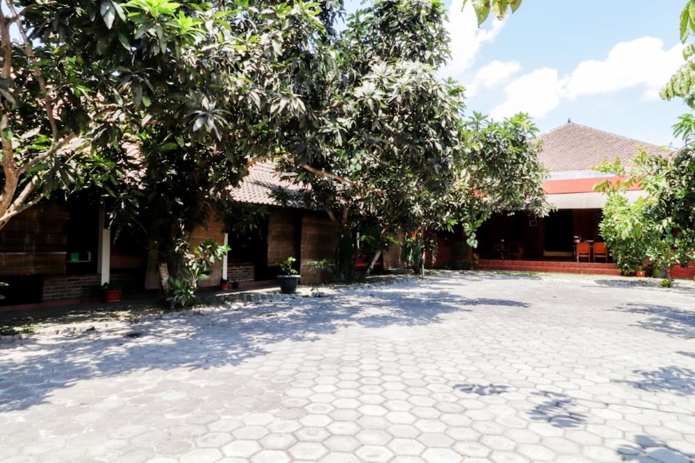 Pak Dhe Homestay