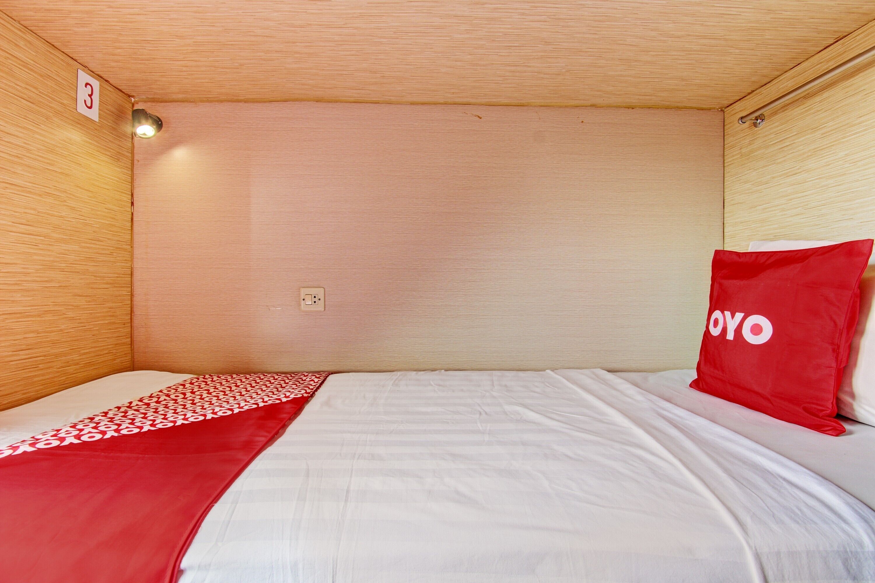 Penak Malioboro Bunk Bed By OYO