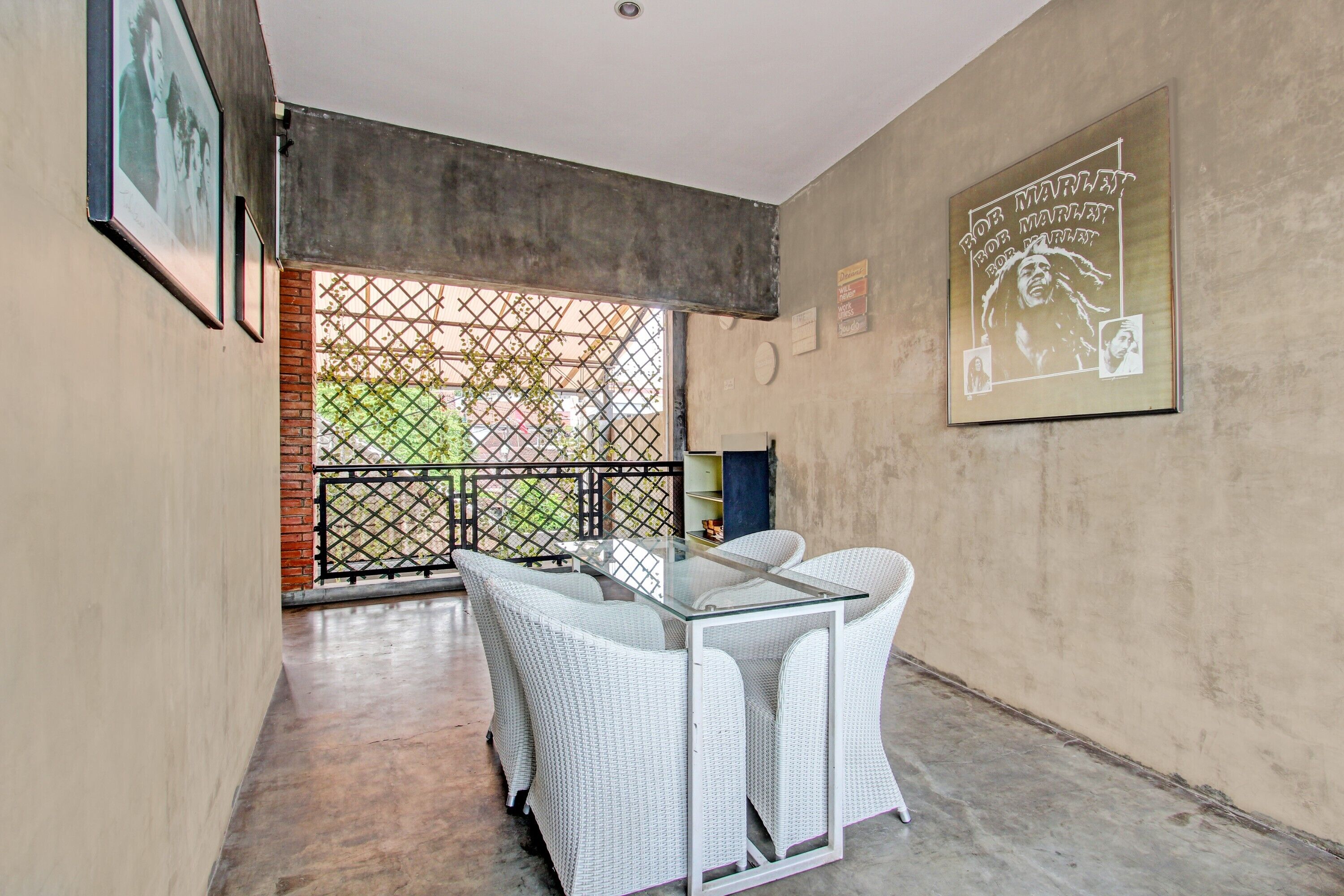 Penak Malioboro Bunk Bed By OYO