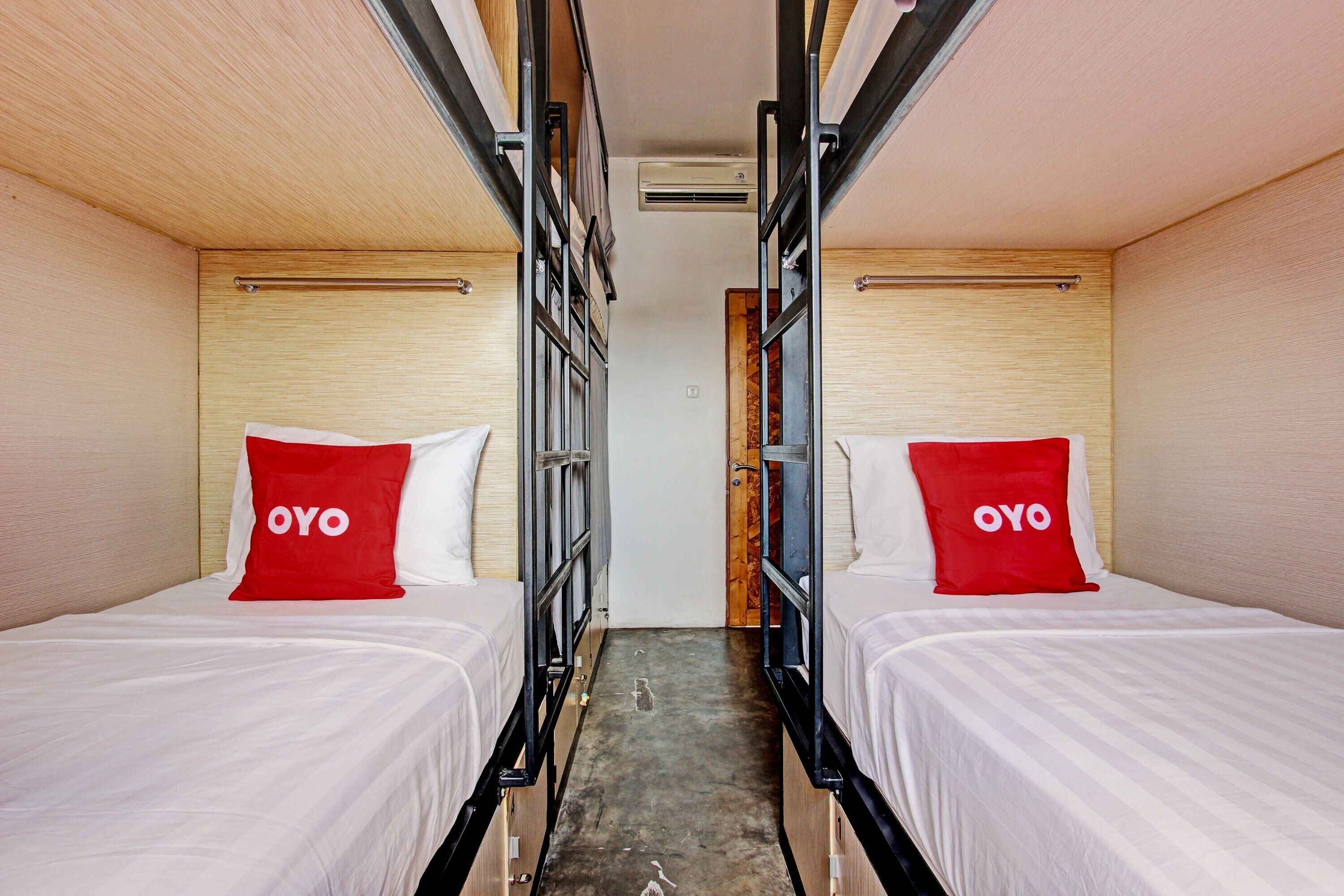 Penak Malioboro Bunk Bed By OYO
