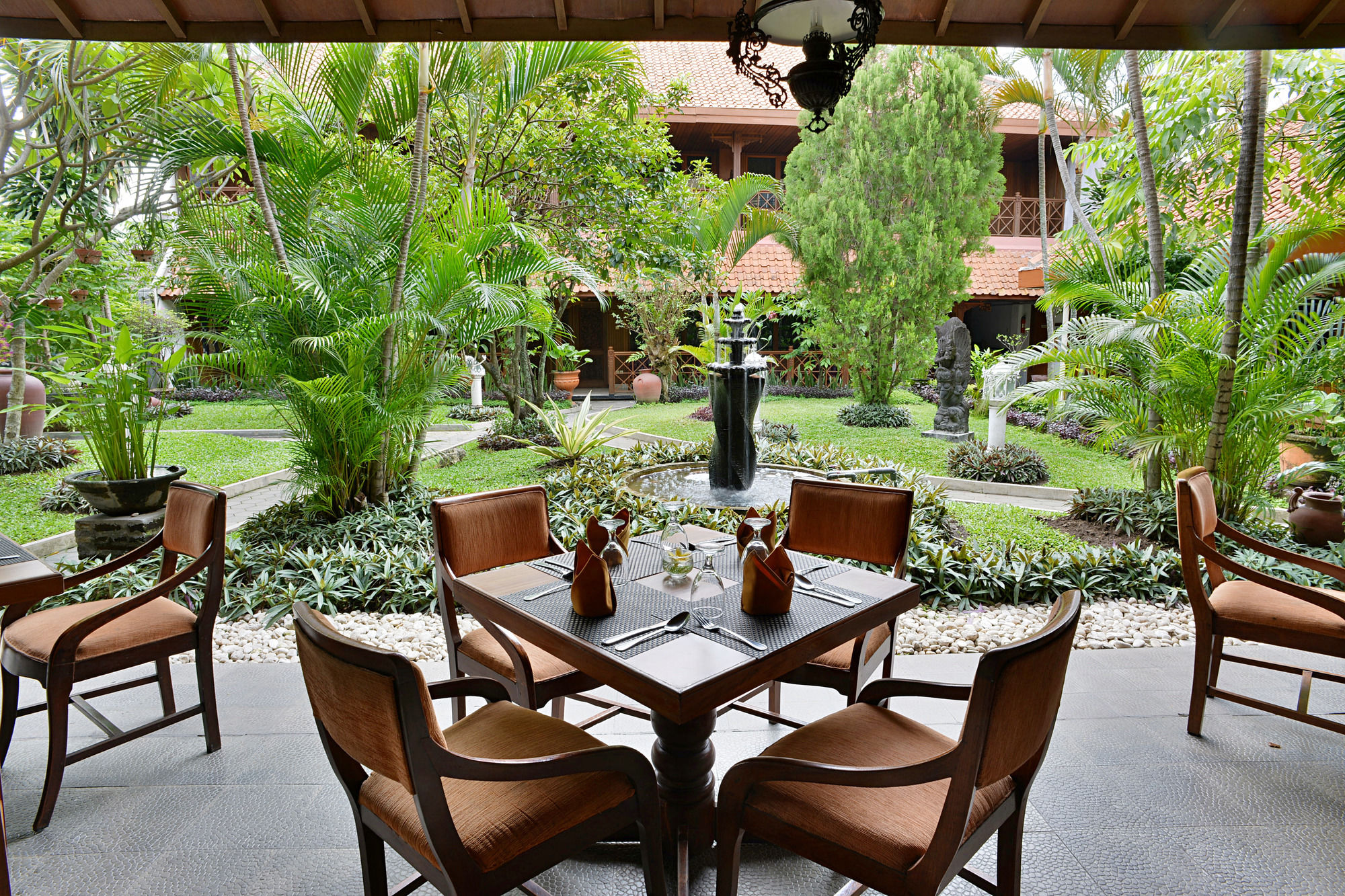 Puri Artha Hotel