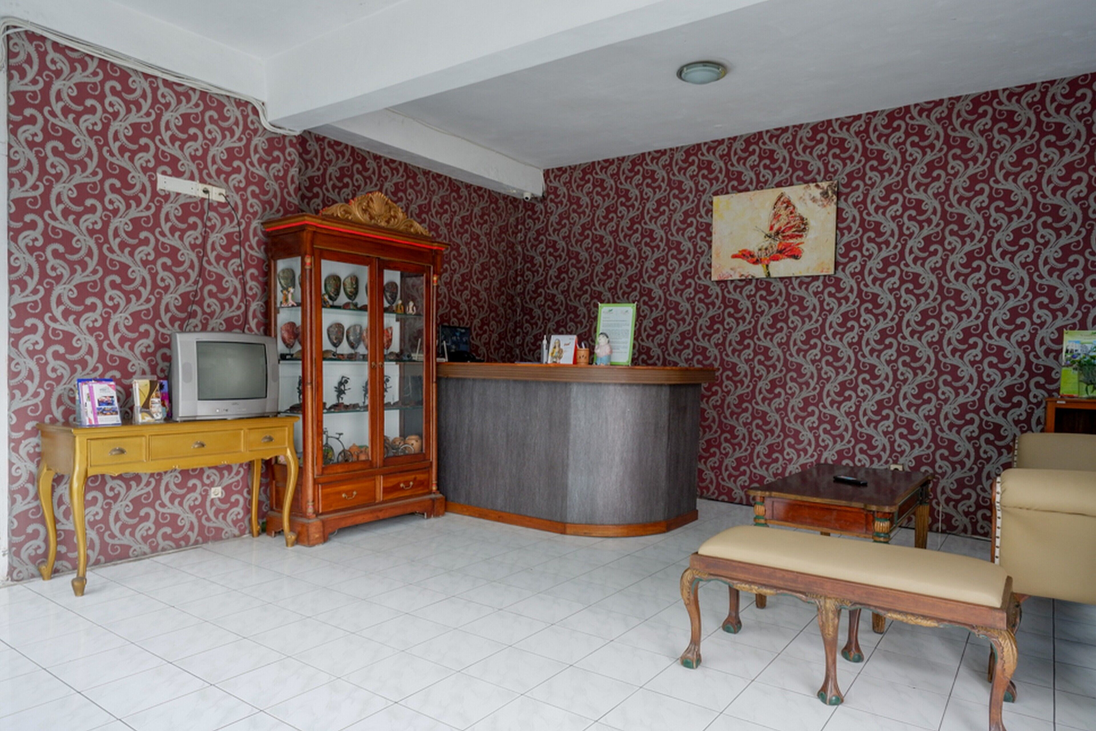 Putra Jaya Hotel by RedDoorz