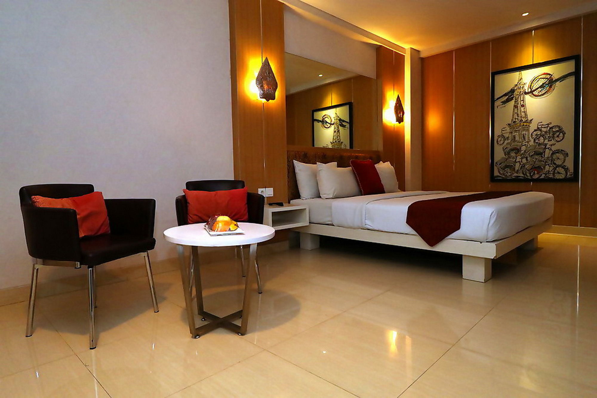 PYRENEES Malioboro Hotel