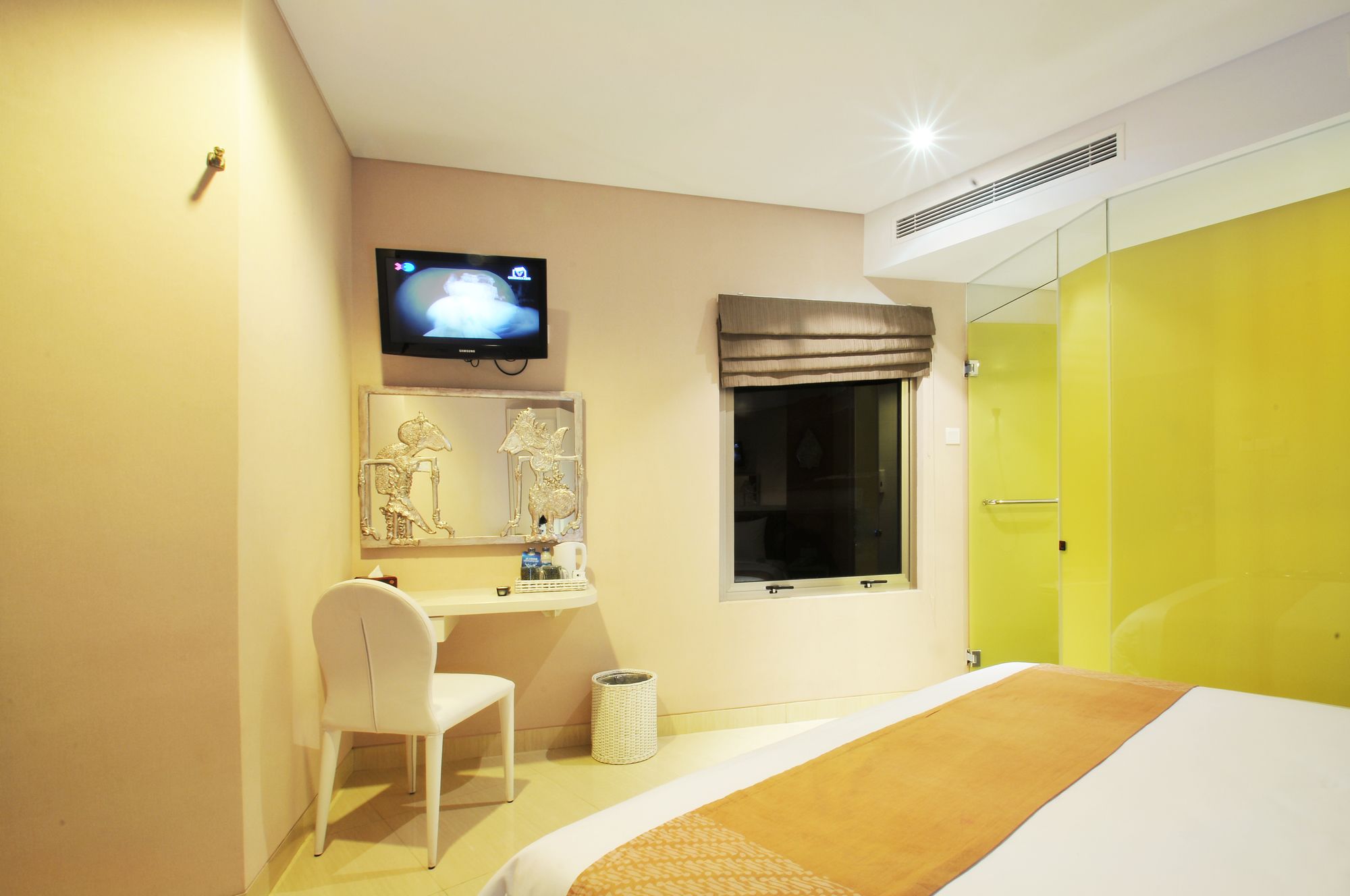 PYRENEES Malioboro Hotel