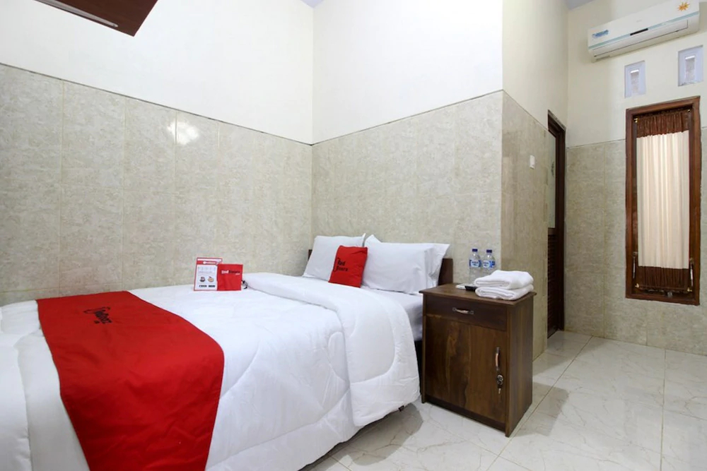 RedDoorz Near Museum Gunung Merapi