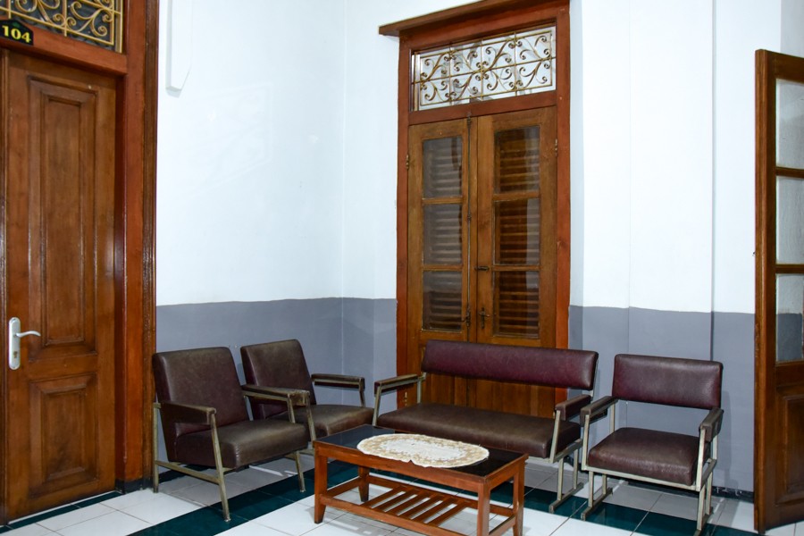 RedDoorz Near Puro Pakualaman Palace