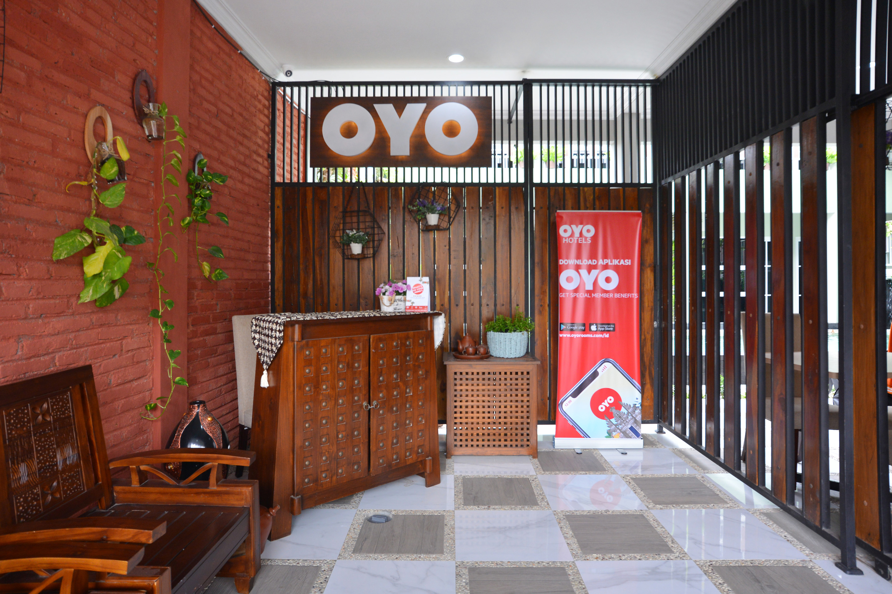 Royal Gejayan Homestay By OYO Rooms