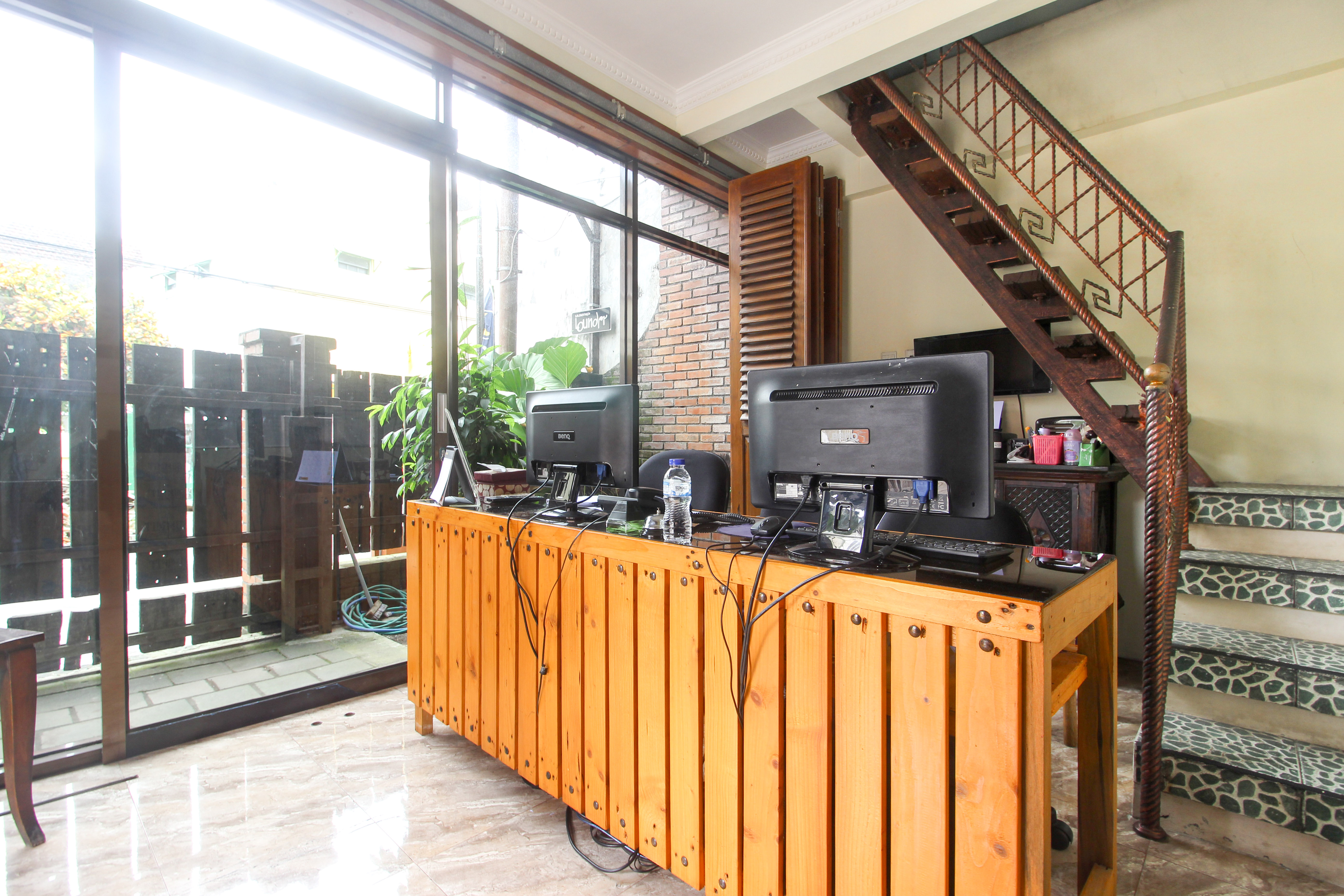 Rumah Balewaringin by RedDoorz