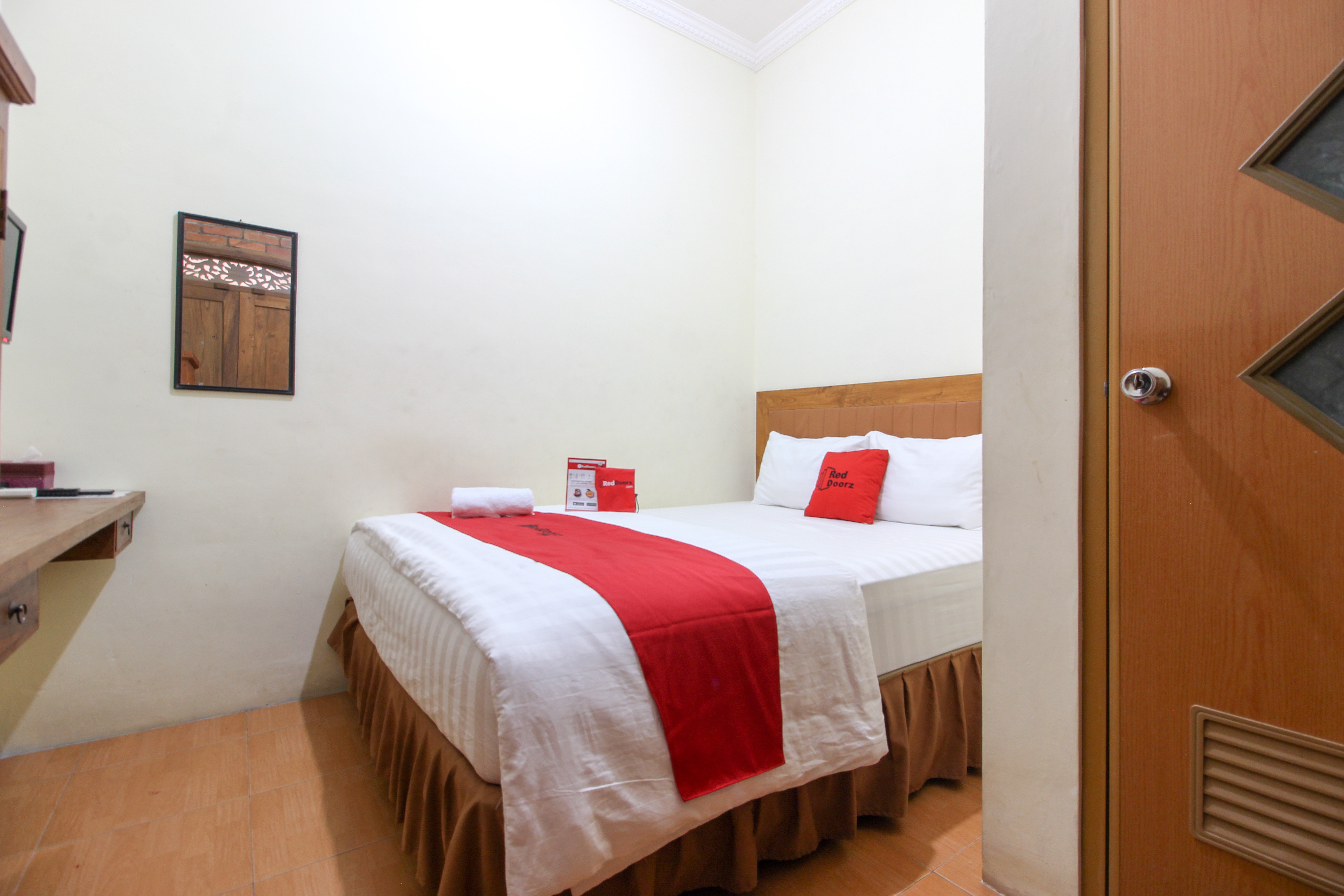 Rumah Balewaringin by RedDoorz