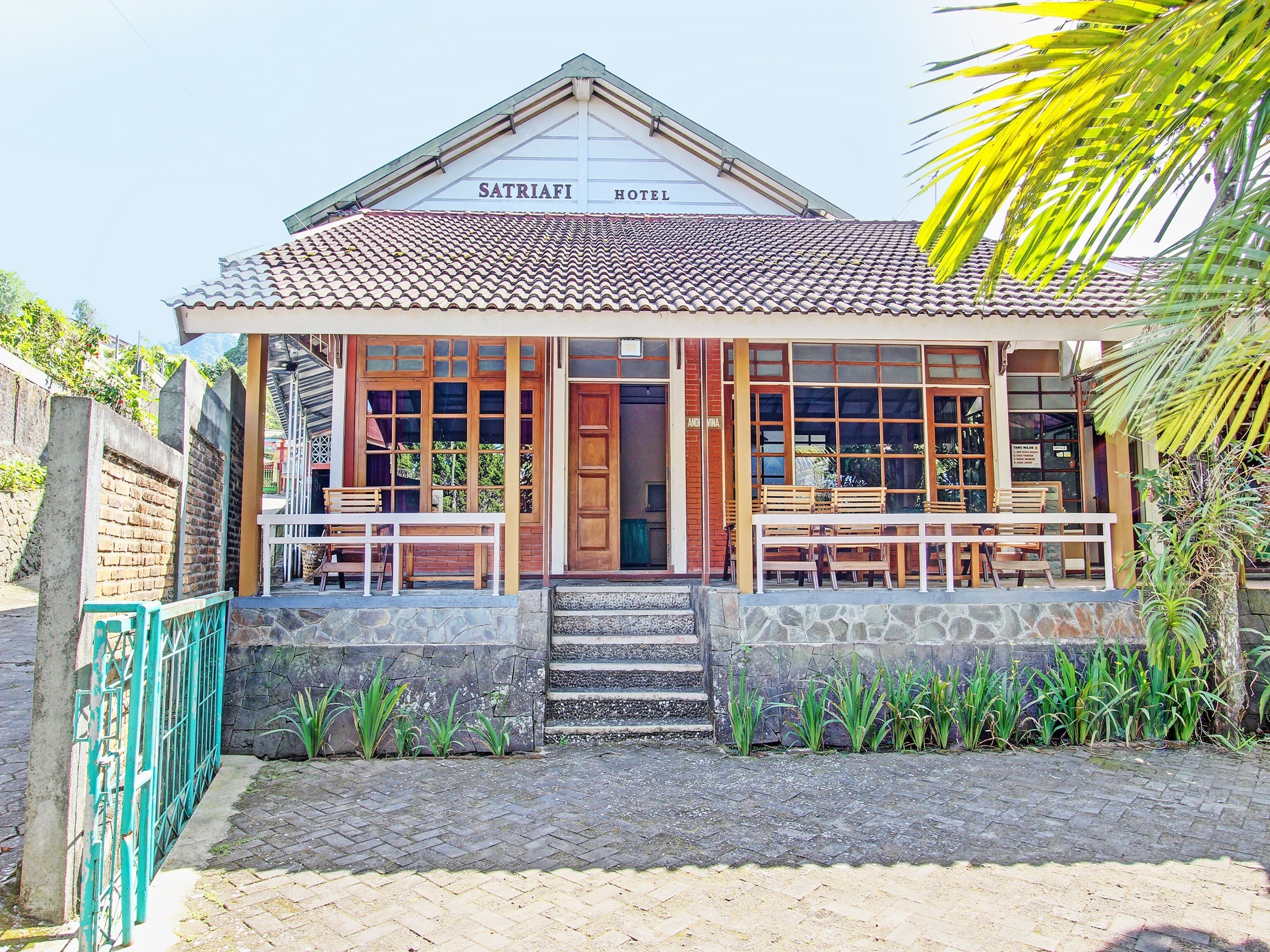 Satriafi 2 Hotel By OYO