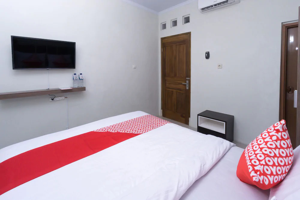Sera House by OYO Rooms