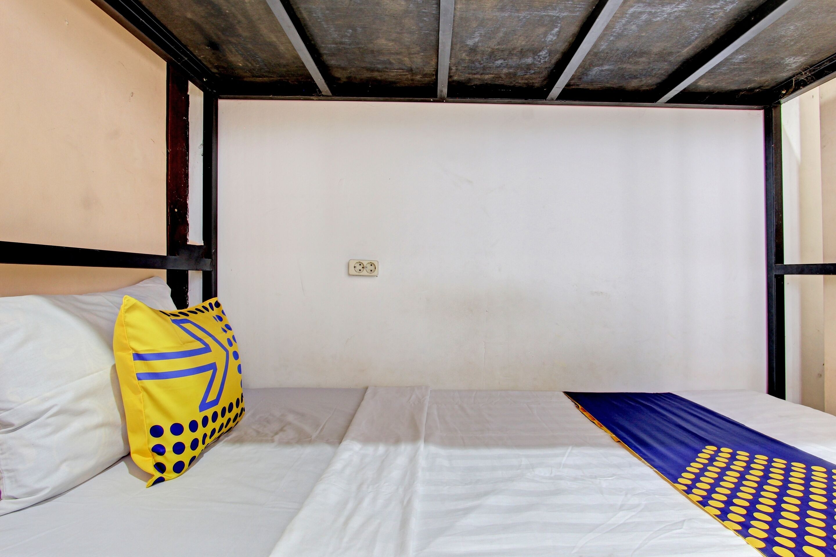 Spot On 92850 Cindelaras B&b Bunk Bed