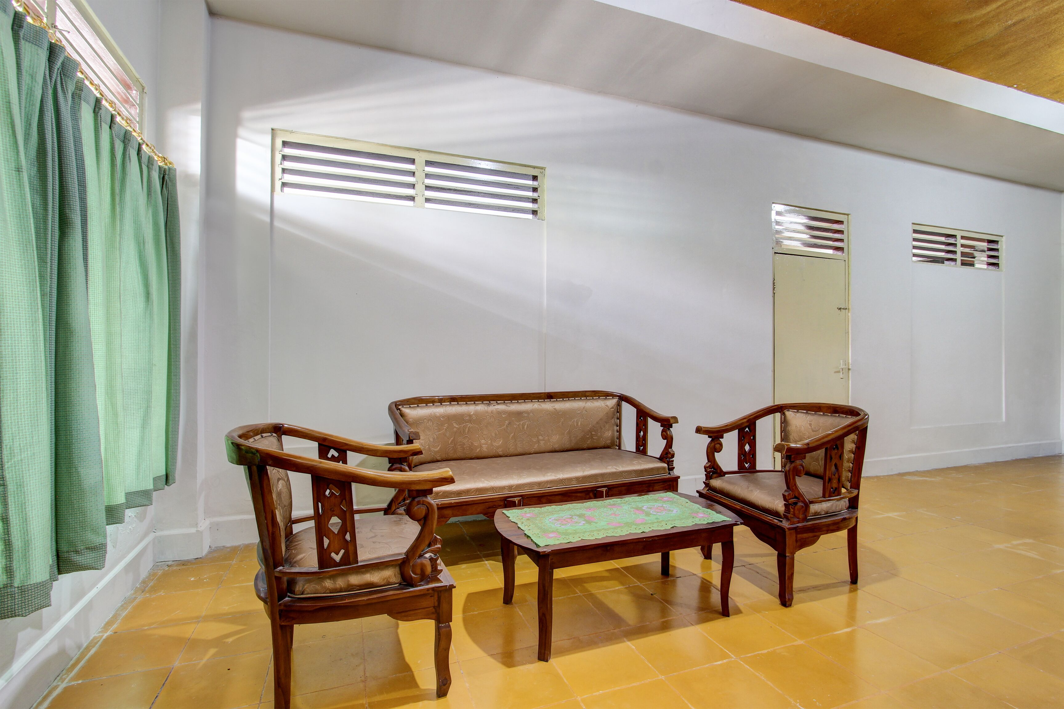 Spot On 93717 Nayus Homestay Syariah 4