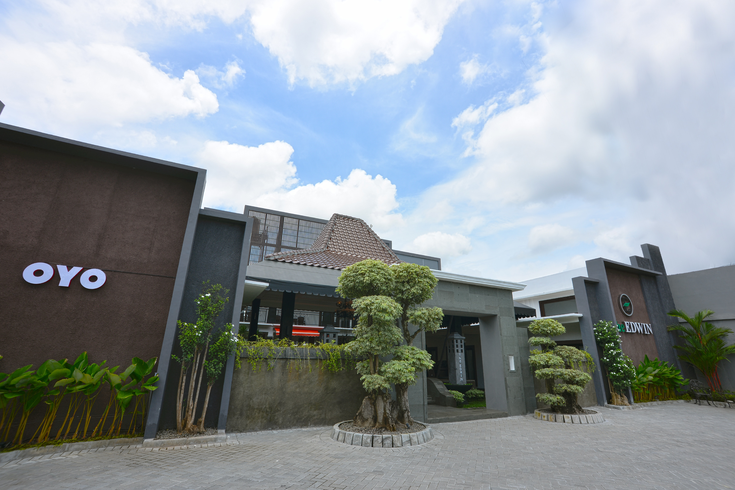 The Edwin Syariah By OYO Rooms