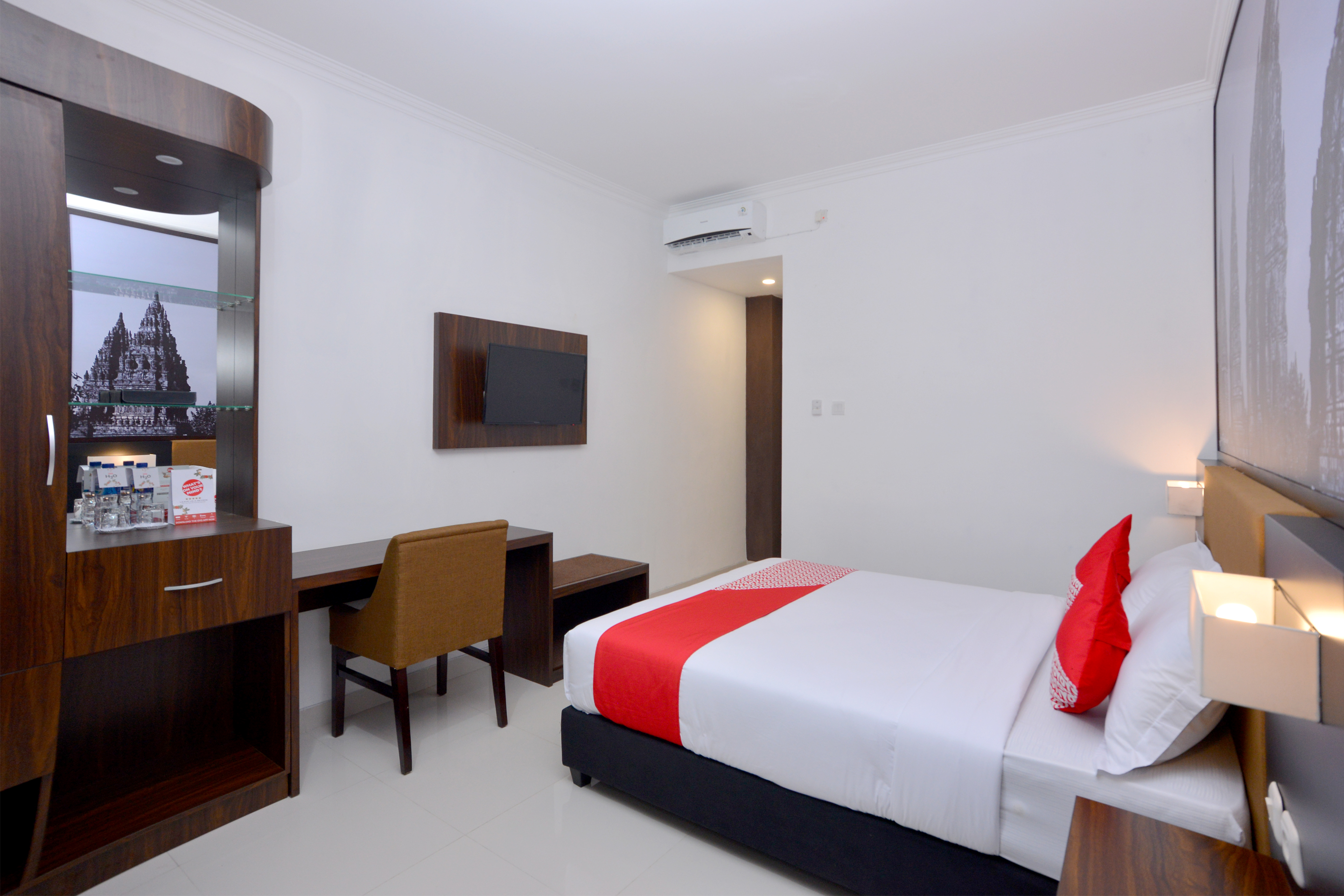 The Edwin Syariah By OYO Rooms