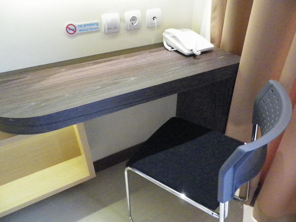 Aveon Express Hotel by Daphna Management