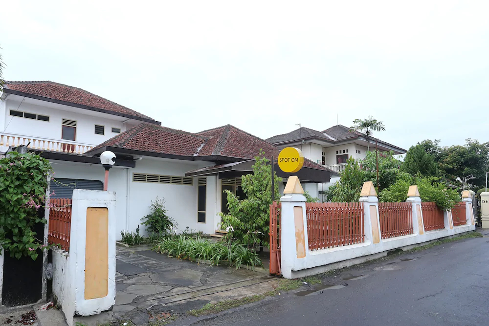 OYO 2268 Tim-tim Homestay Syariah
