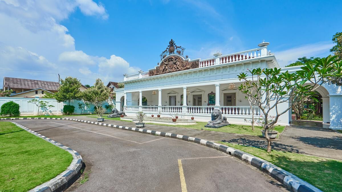 Tirtodipuran Hotel