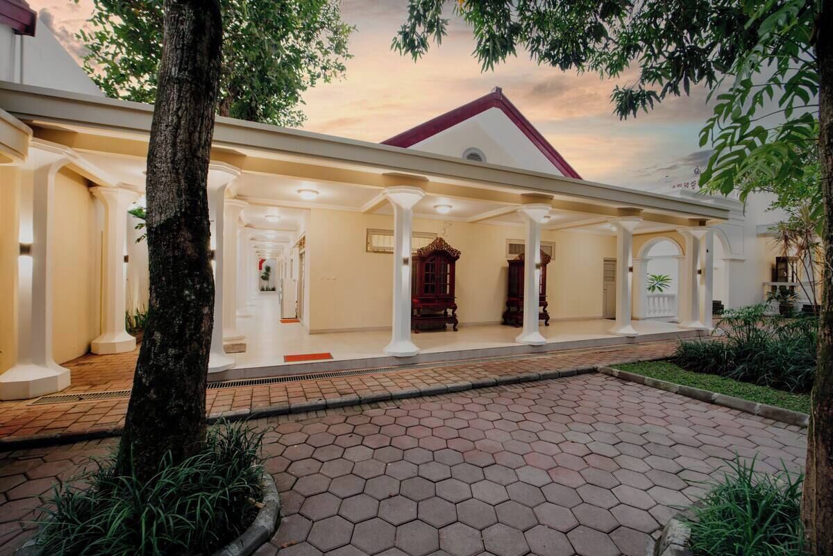 Tirtodipuran Hotel