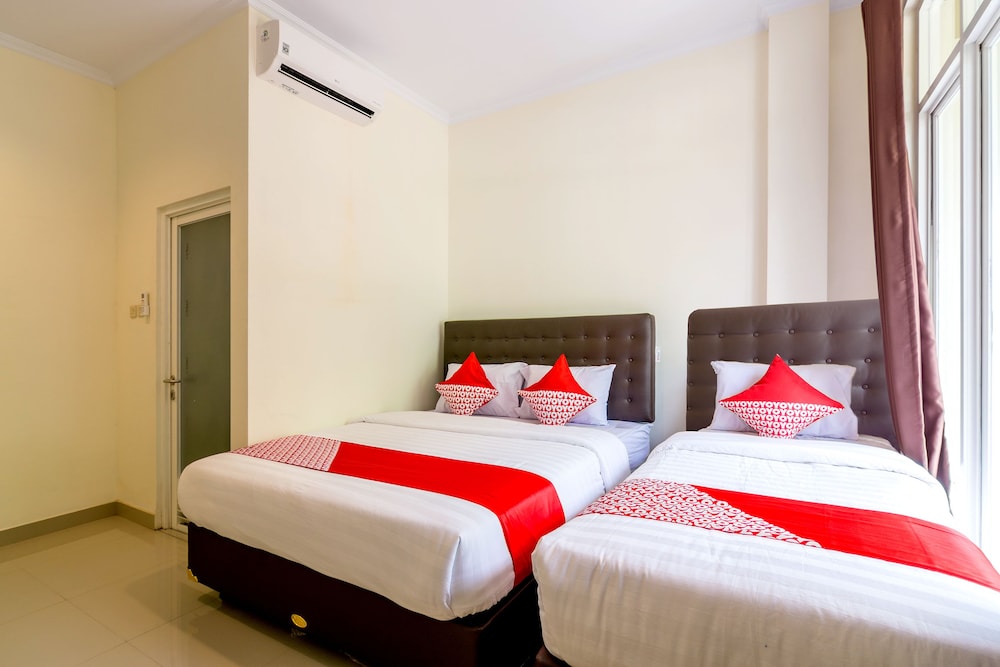 Travel-Inn by OYO Rooms