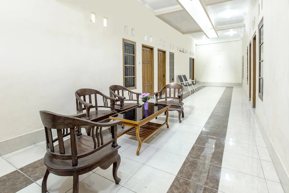 Wisma Arsanta By OYO Rooms