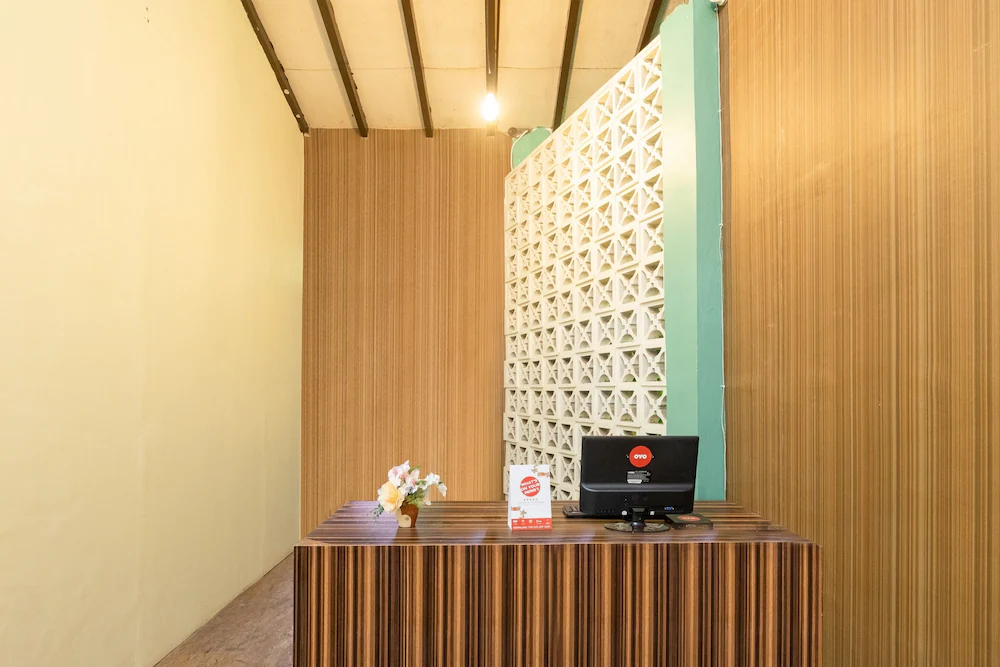 Ze Room by Oyo Rooms