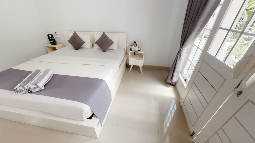 Casa Blanca Gili Air