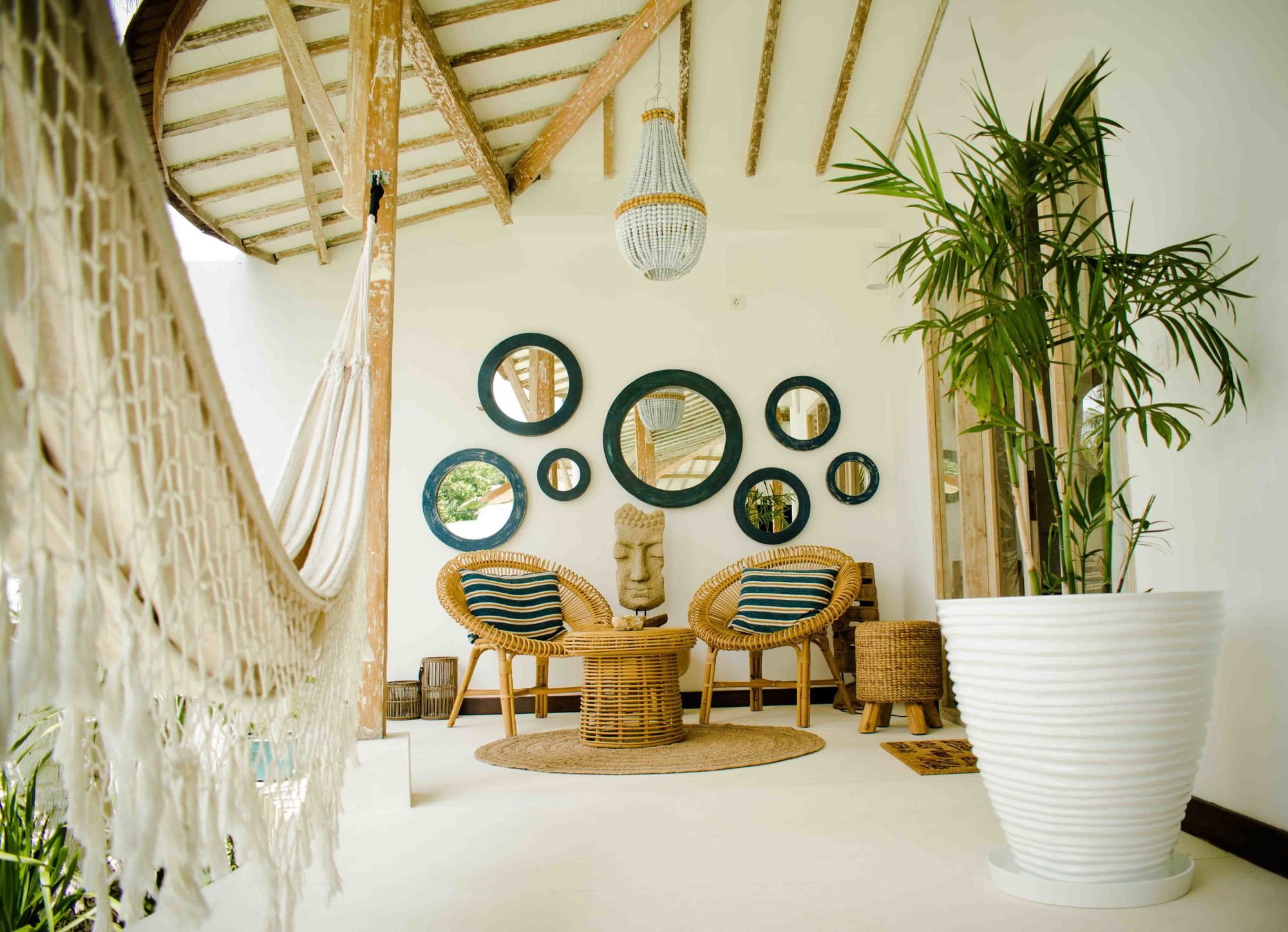 De'Coco Villa and Suites
