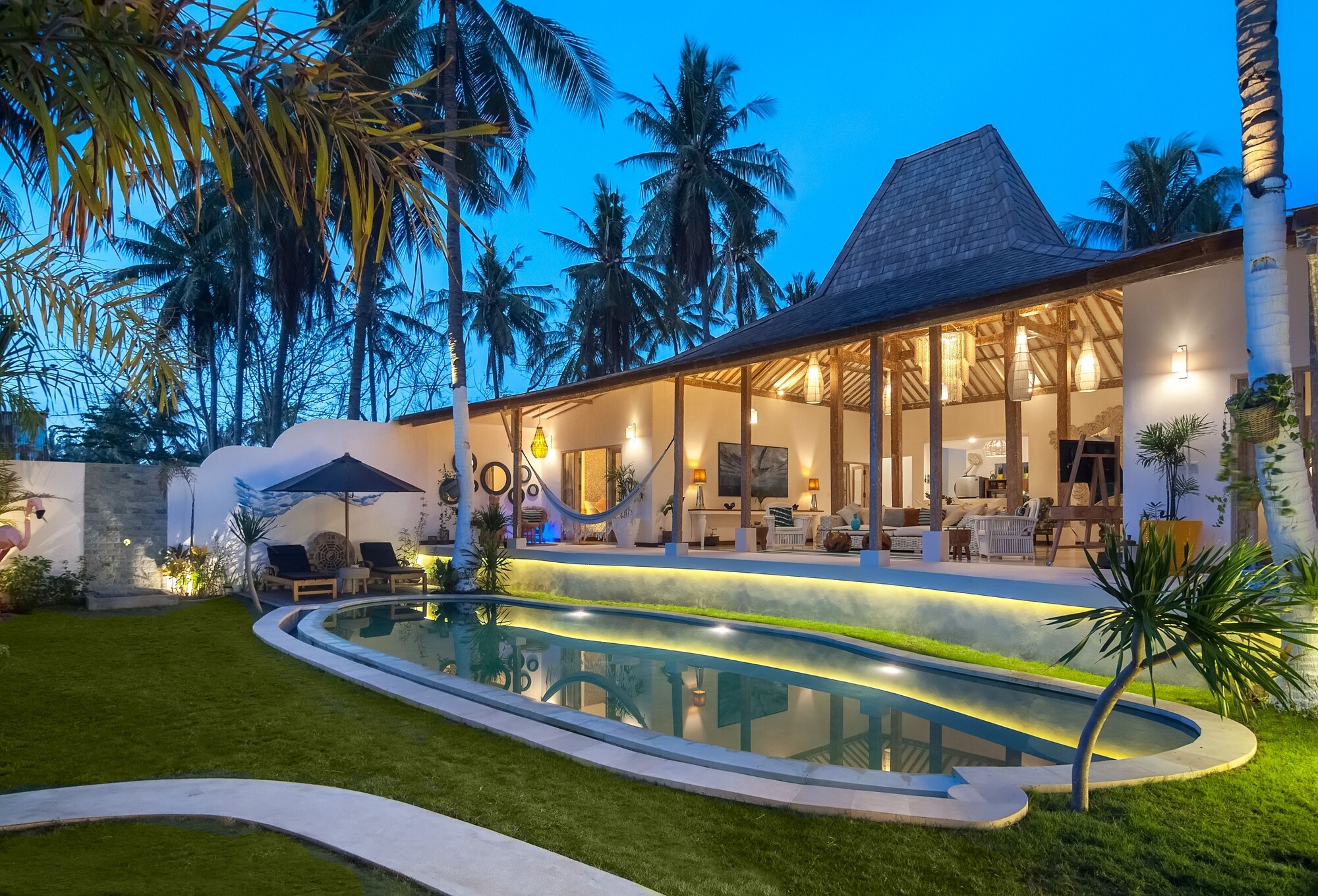 De'Coco Villa and Suites