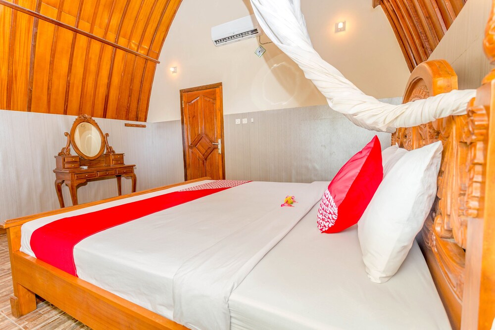 Gusung Indah Bungalow & Restaurant by OYO Rooms