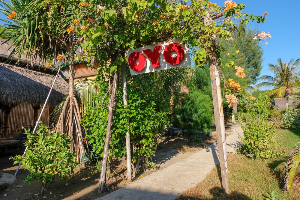 Gusung Indah Bungalow & Restaurant by OYO Rooms