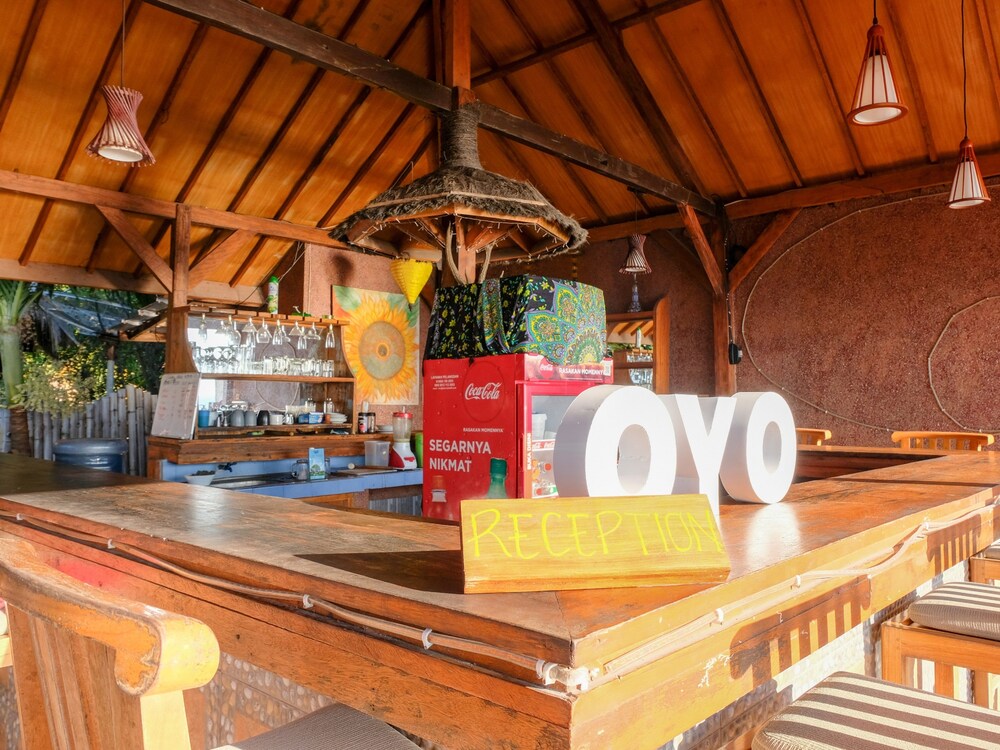 Gusung Indah Bungalow & Restaurant by OYO Rooms