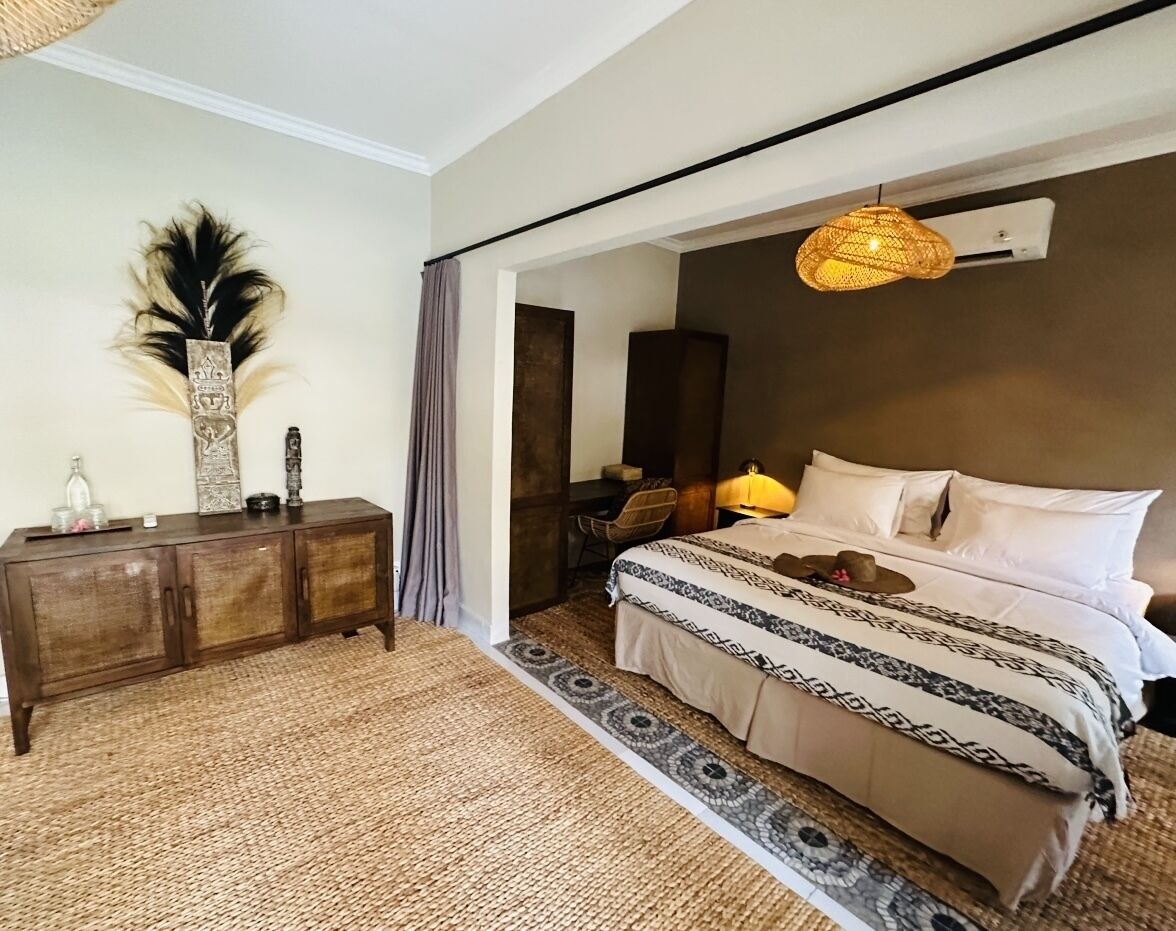 Hani Hideaway