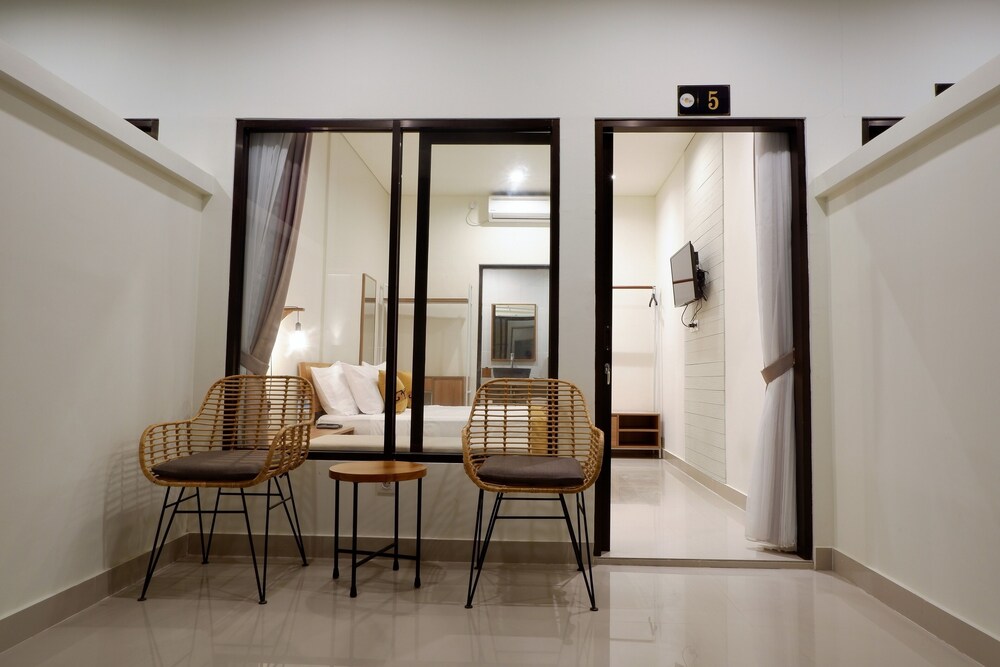 Hotel and Villa B52 Gili Air