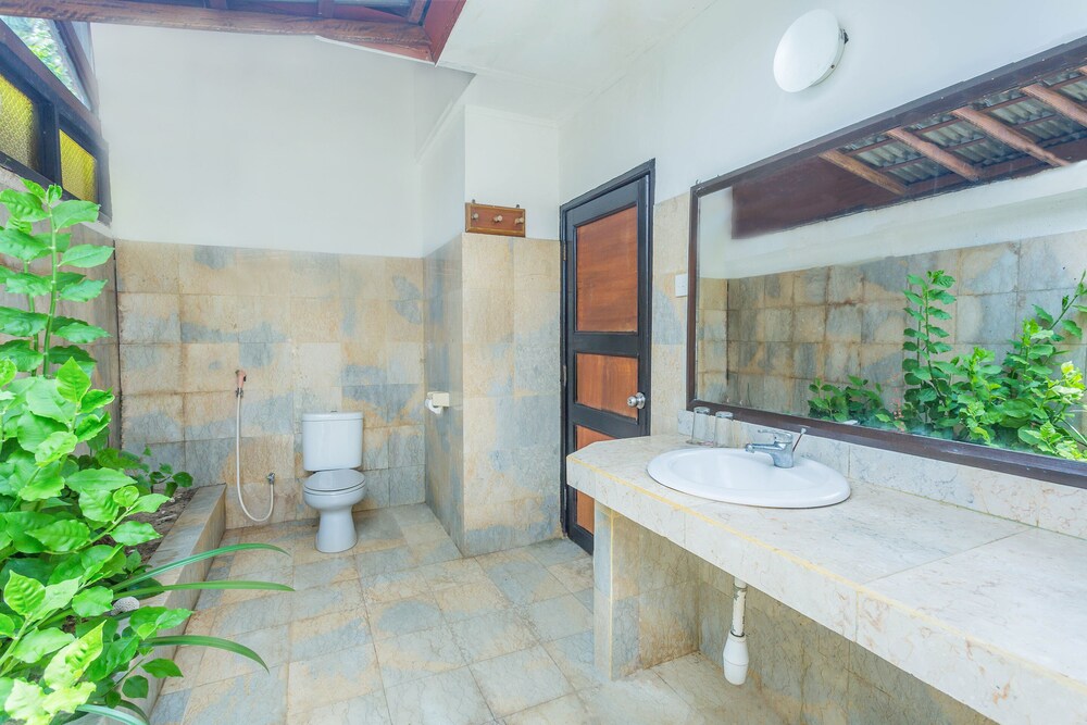 Hotel Gili Air & Restaurant by OYO Rooms