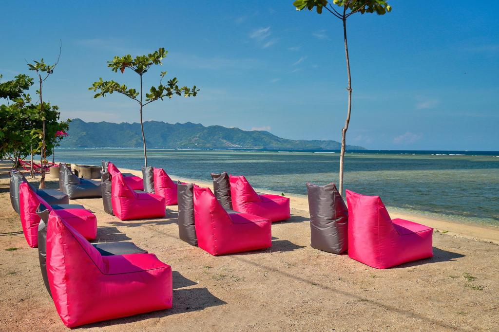 PinkCoco Gili Air