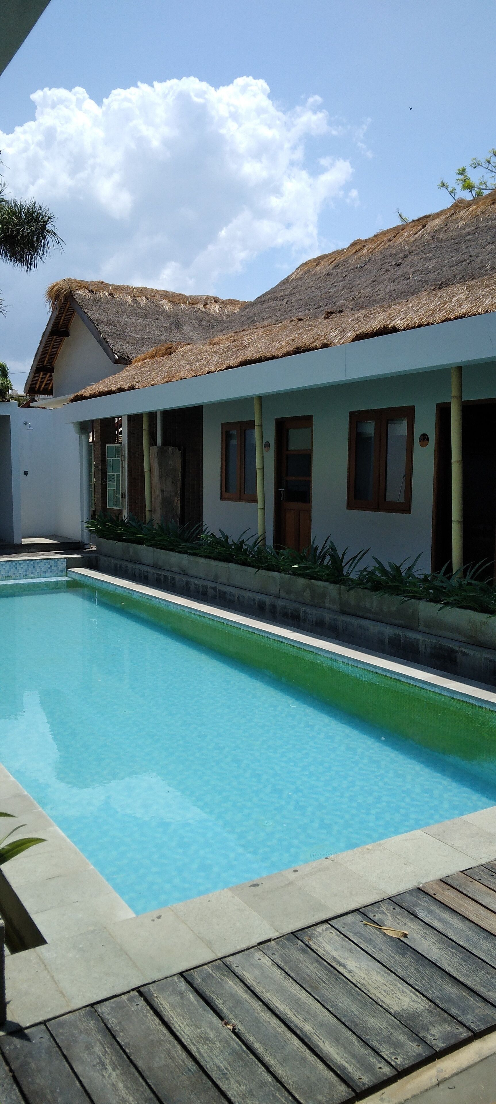 Roots Hotel Trawangan