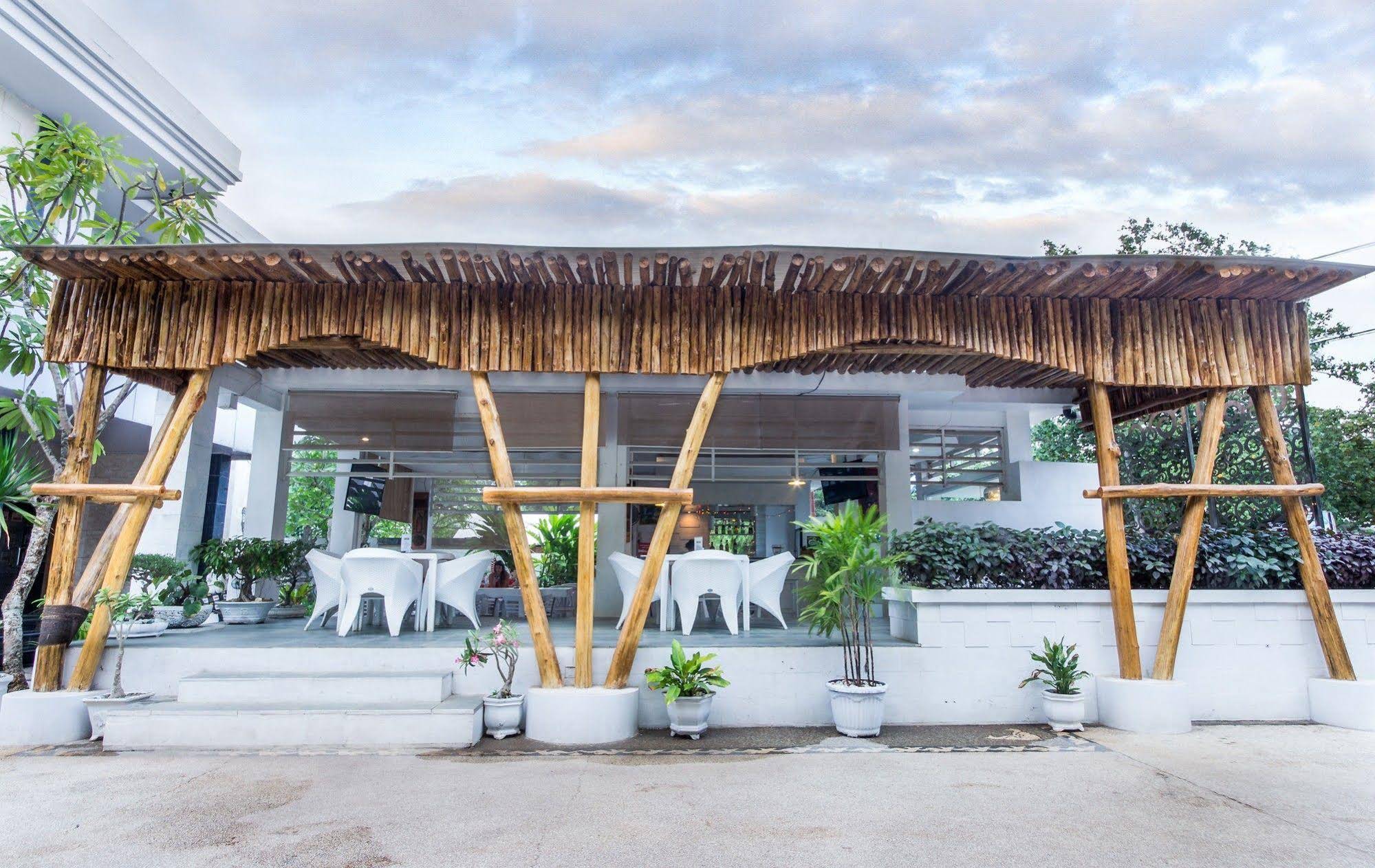 JM Hotel Kuta Lombok