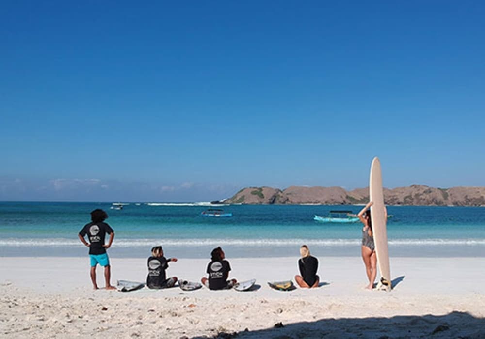 LMBK Surf House