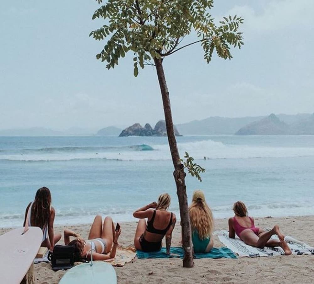 LMBK Surf House